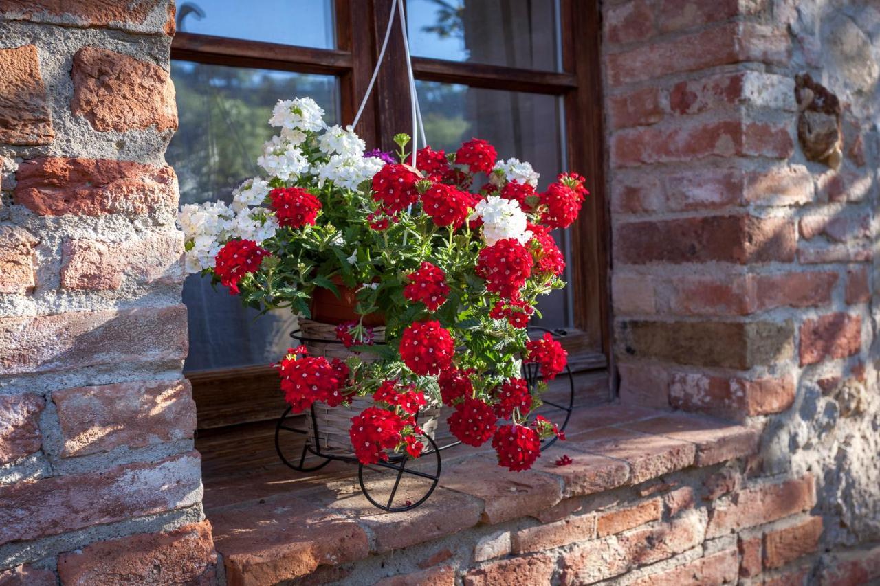 Agriturismo Nibbiano มอนติปุลเชียโน ภายนอก รูปภาพ