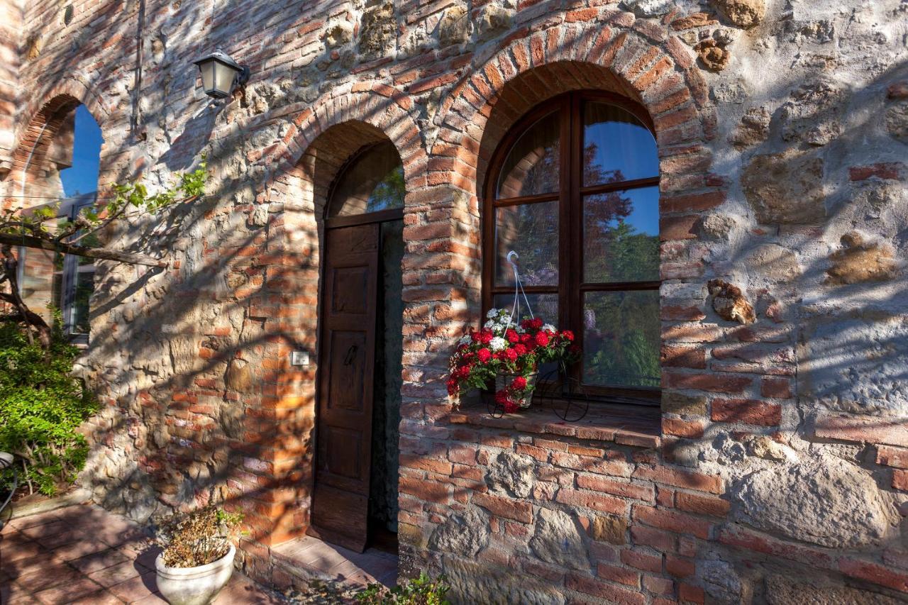 Agriturismo Nibbiano มอนติปุลเชียโน ภายนอก รูปภาพ